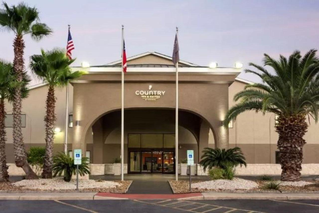 Country Inn & Suites By Radisson, Lackland Afb San Antonio , Tx Екстериор снимка
