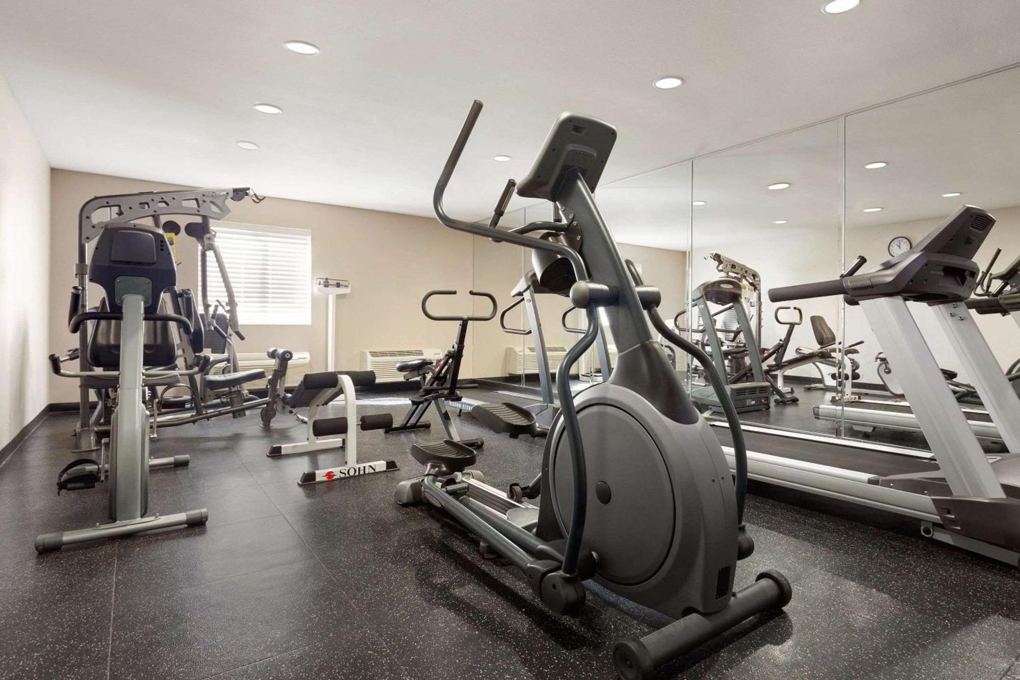 Country Inn & Suites By Radisson, Lackland Afb San Antonio , Tx Екстериор снимка