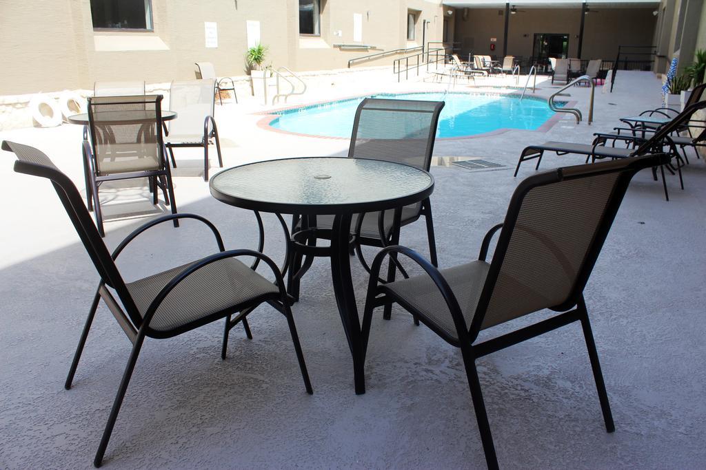Country Inn & Suites By Radisson, Lackland Afb San Antonio , Tx Екстериор снимка